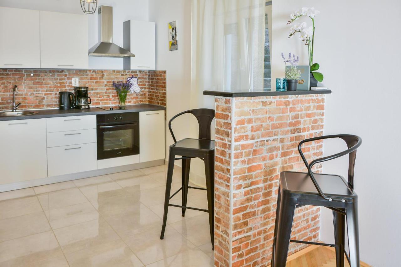 Apartmani Krijesnica Senj  Exteriör bild