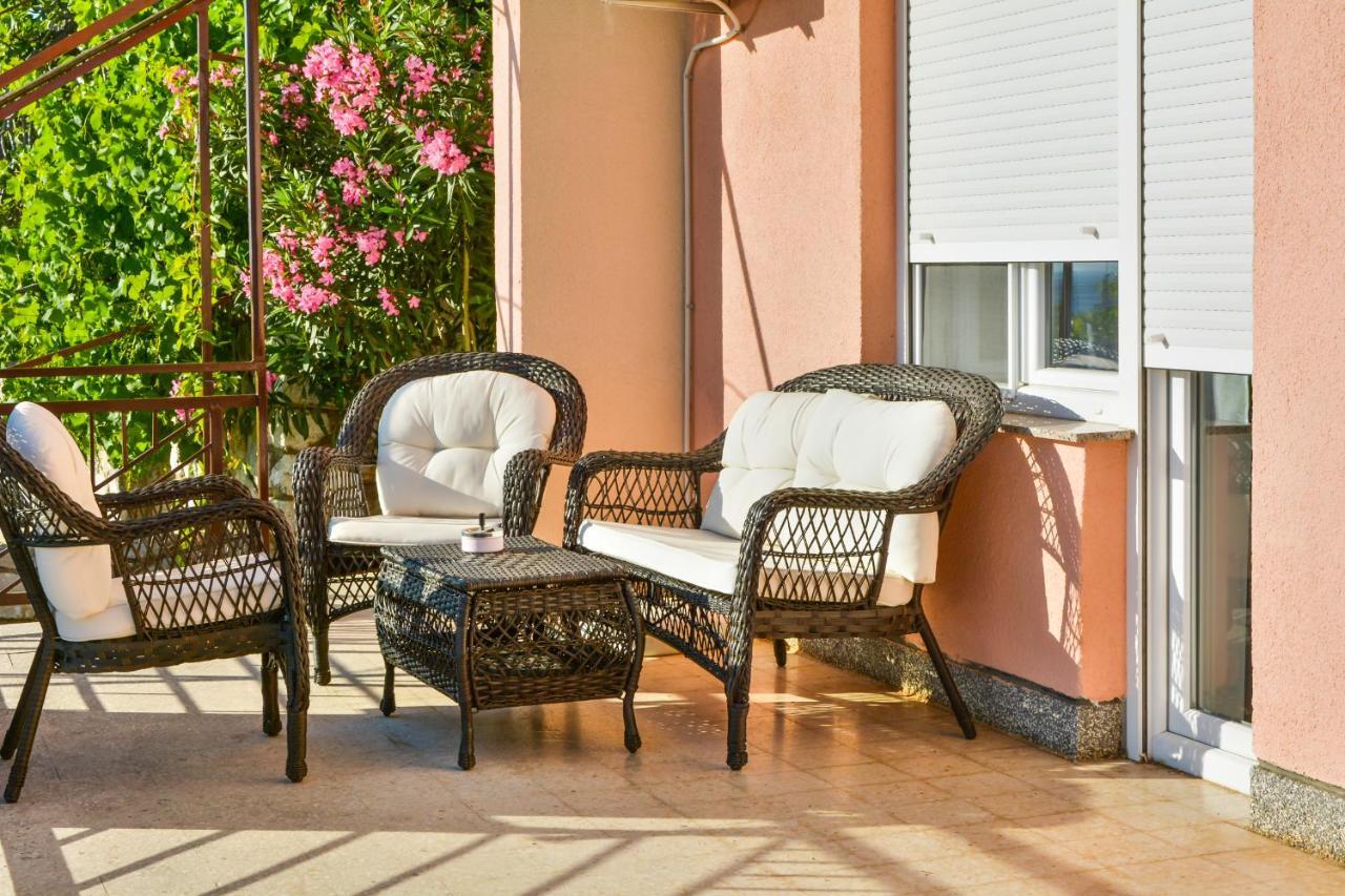 Apartmani Krijesnica Senj  Exteriör bild