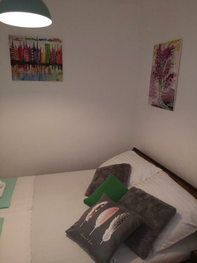 Apartmani Krijesnica Senj  Exteriör bild